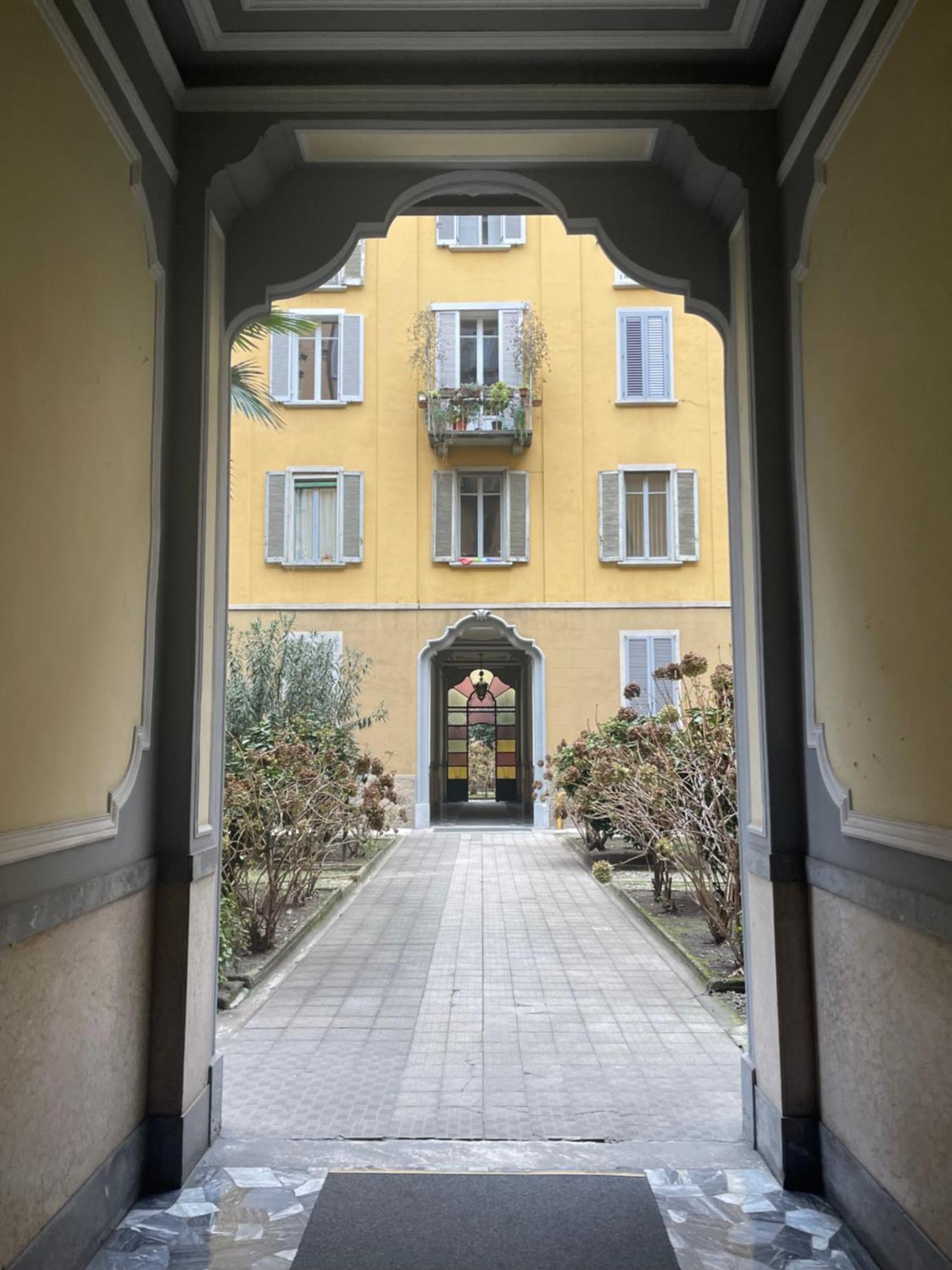 Appartamento A 5 Minuti Dal Centro Di Milano Di Anita E Marco エクステリア 写真